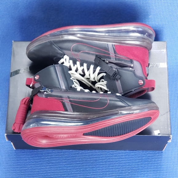 Nike Air Max 720 Saturn- Blk Team Red - Picture 6 of 7